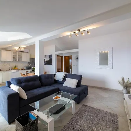 House Mira Trogir