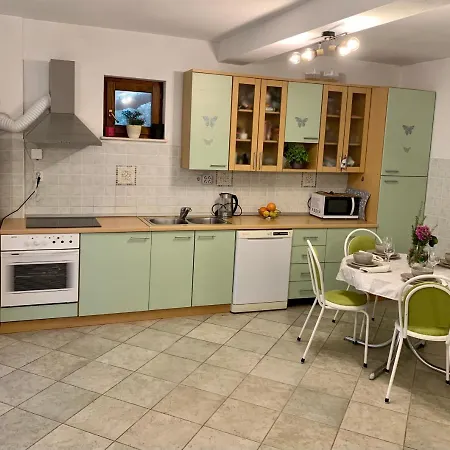 House Mira Vikendica