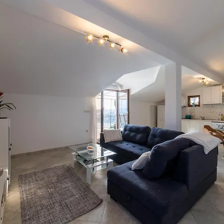 House Mira * Trogir